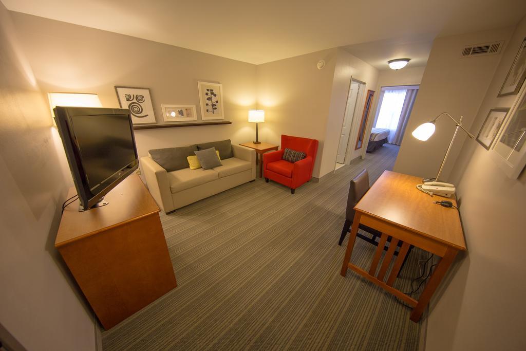 One-Bedroom King Suite Non-Smoking,450369144:JPEG